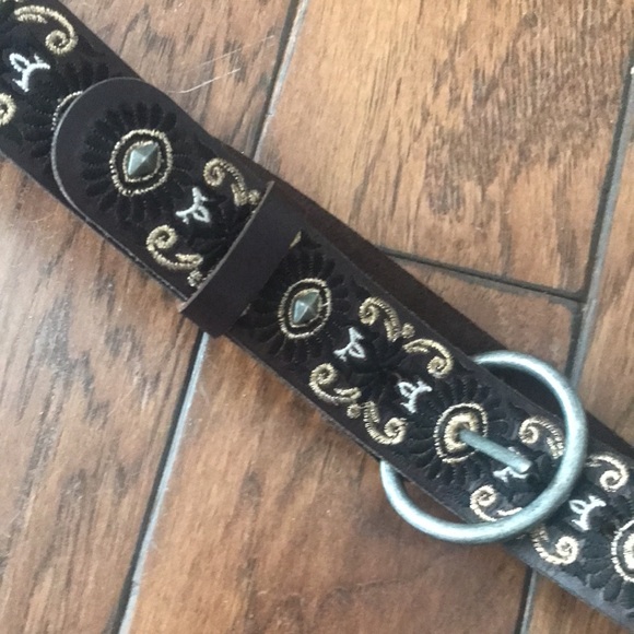 Lucky Brand leather belt 💕.   Small - Picture 2 of 3